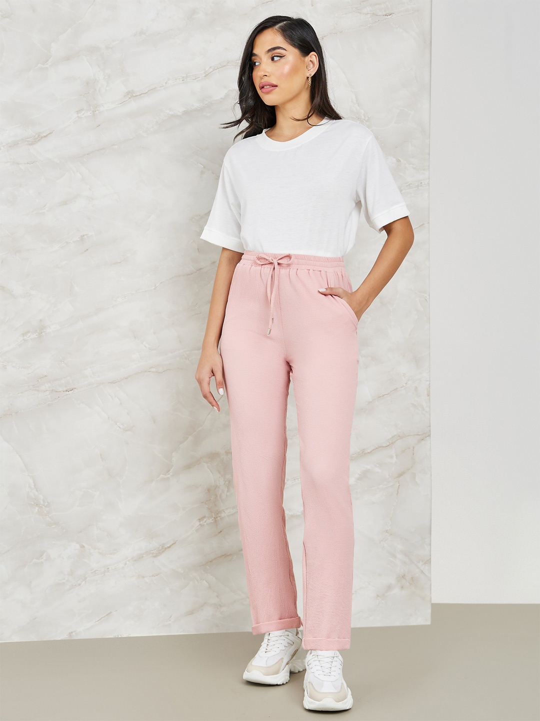 

Styli Pink Women Mid-Rise Tapered Fit Cropped Trousers