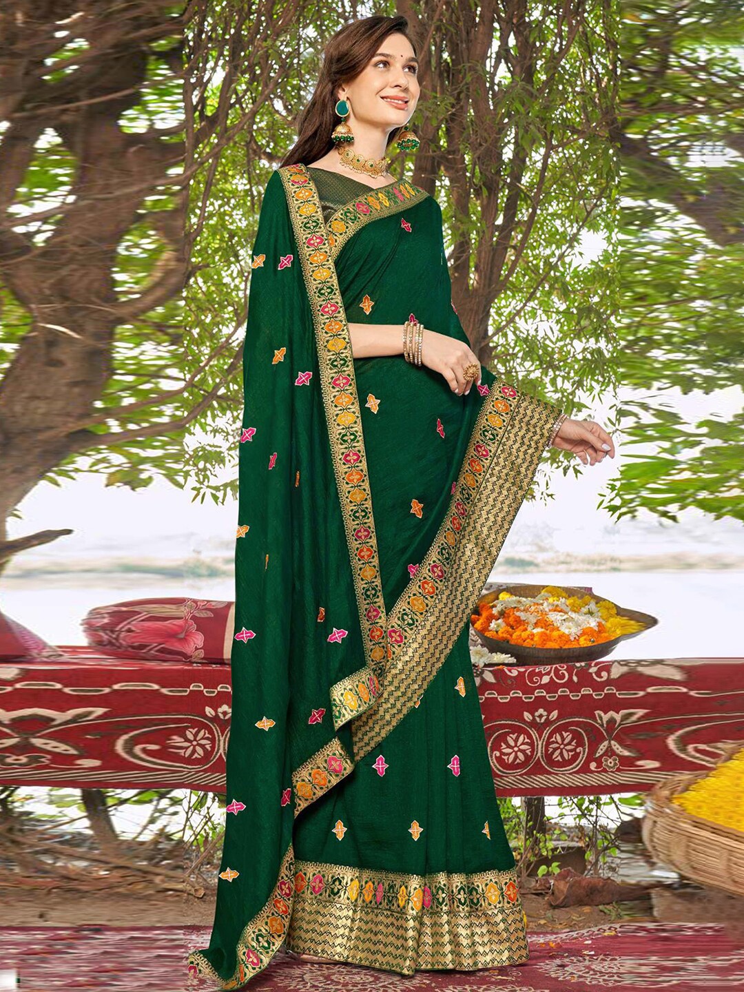 

Satrani Green Ethnic Motifs Embroidered Art Silk Saree