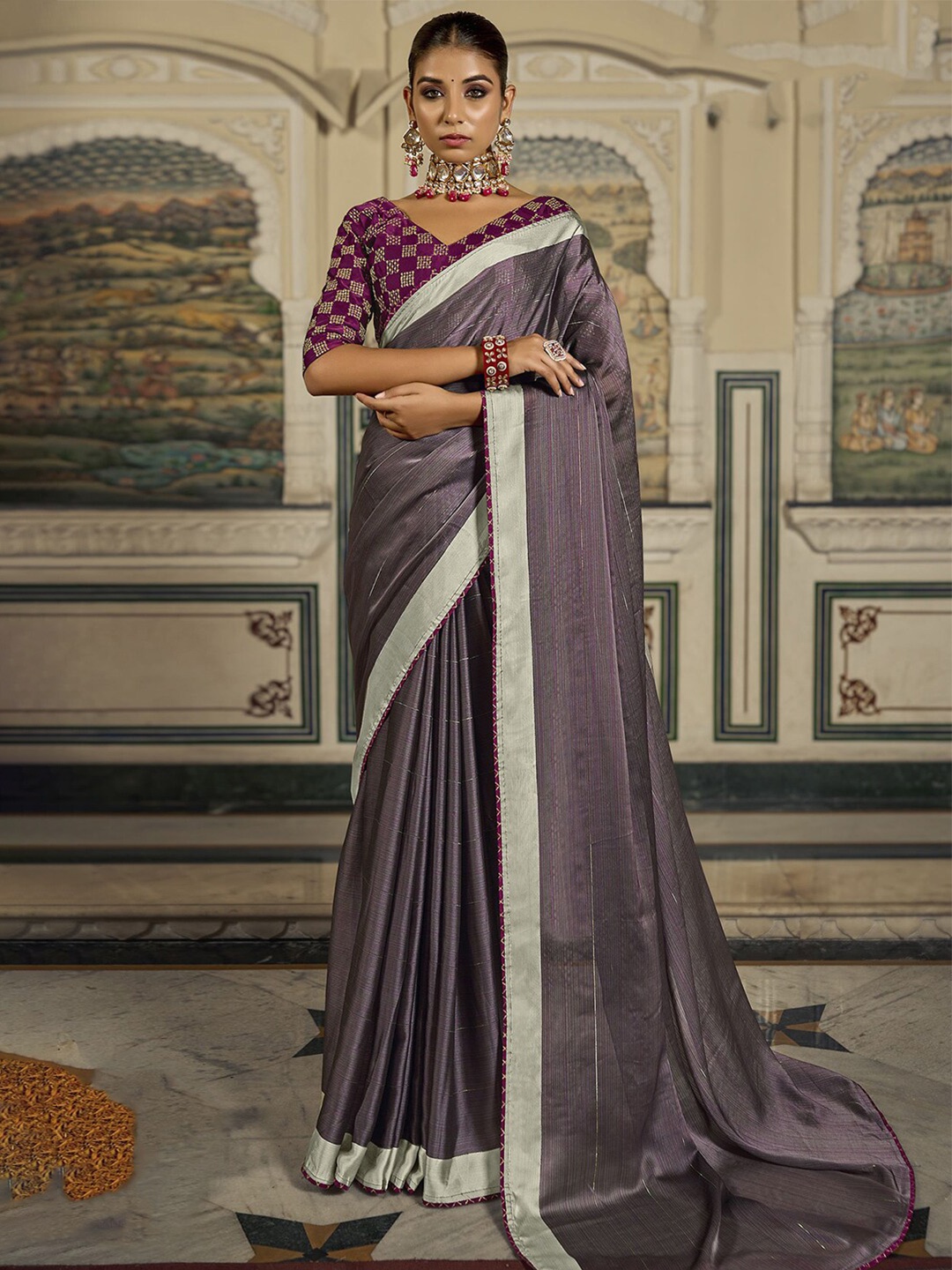 

Satrani Geometric Printed Zari Saree, Grey