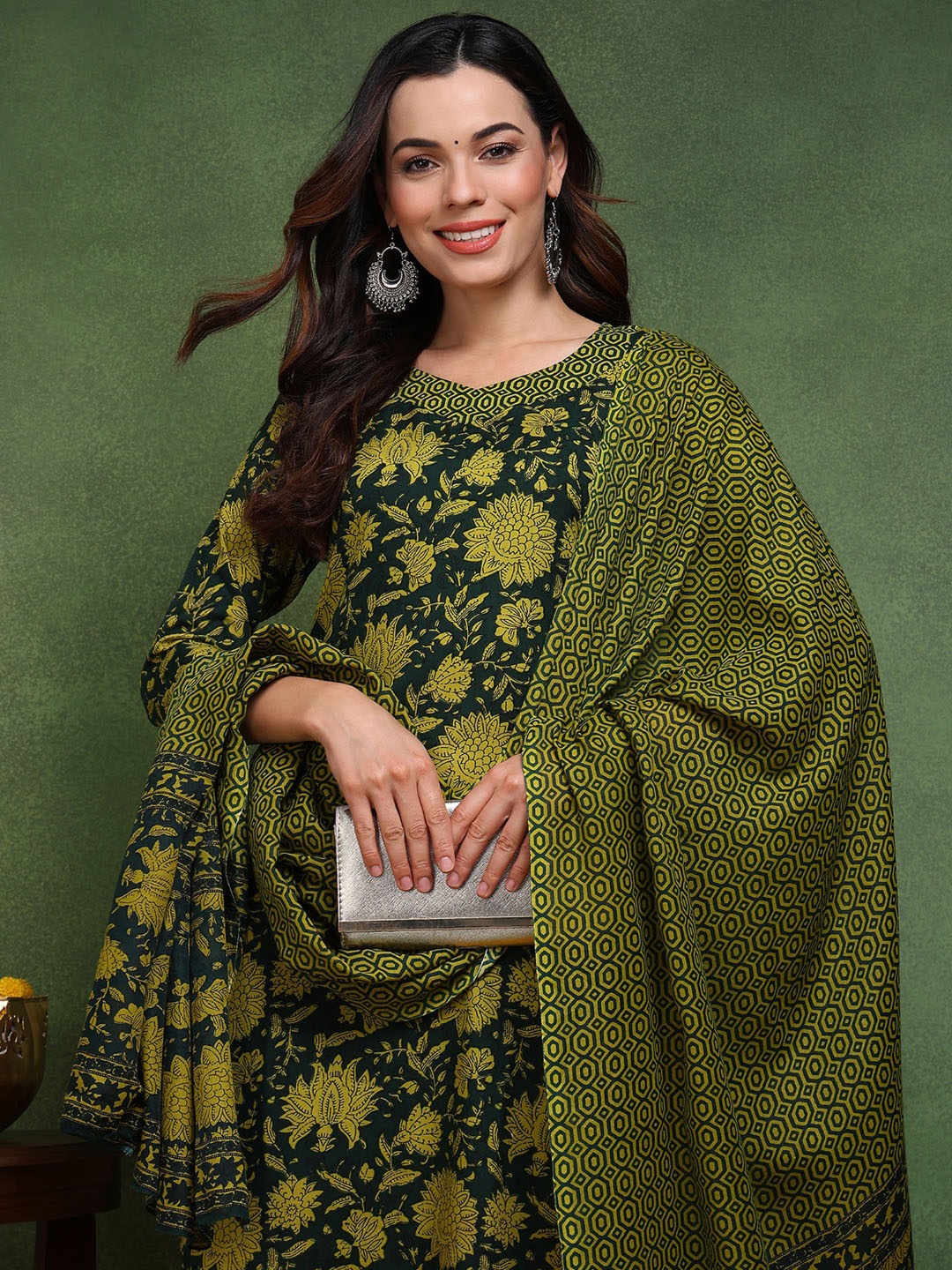 

AHIKA Green Floral Printed V-Neck Kurta with Trousers & Dupatta