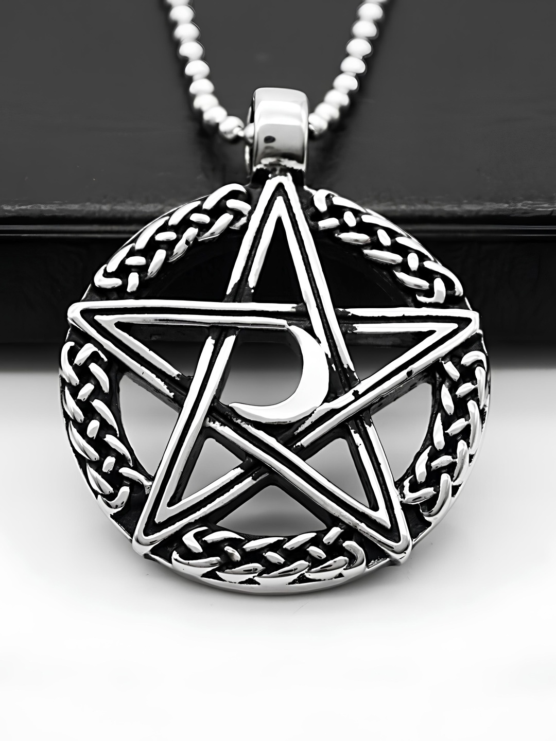 

KARISHMA KREATIONS Silver-Plated Pentagram Pendant With Chain