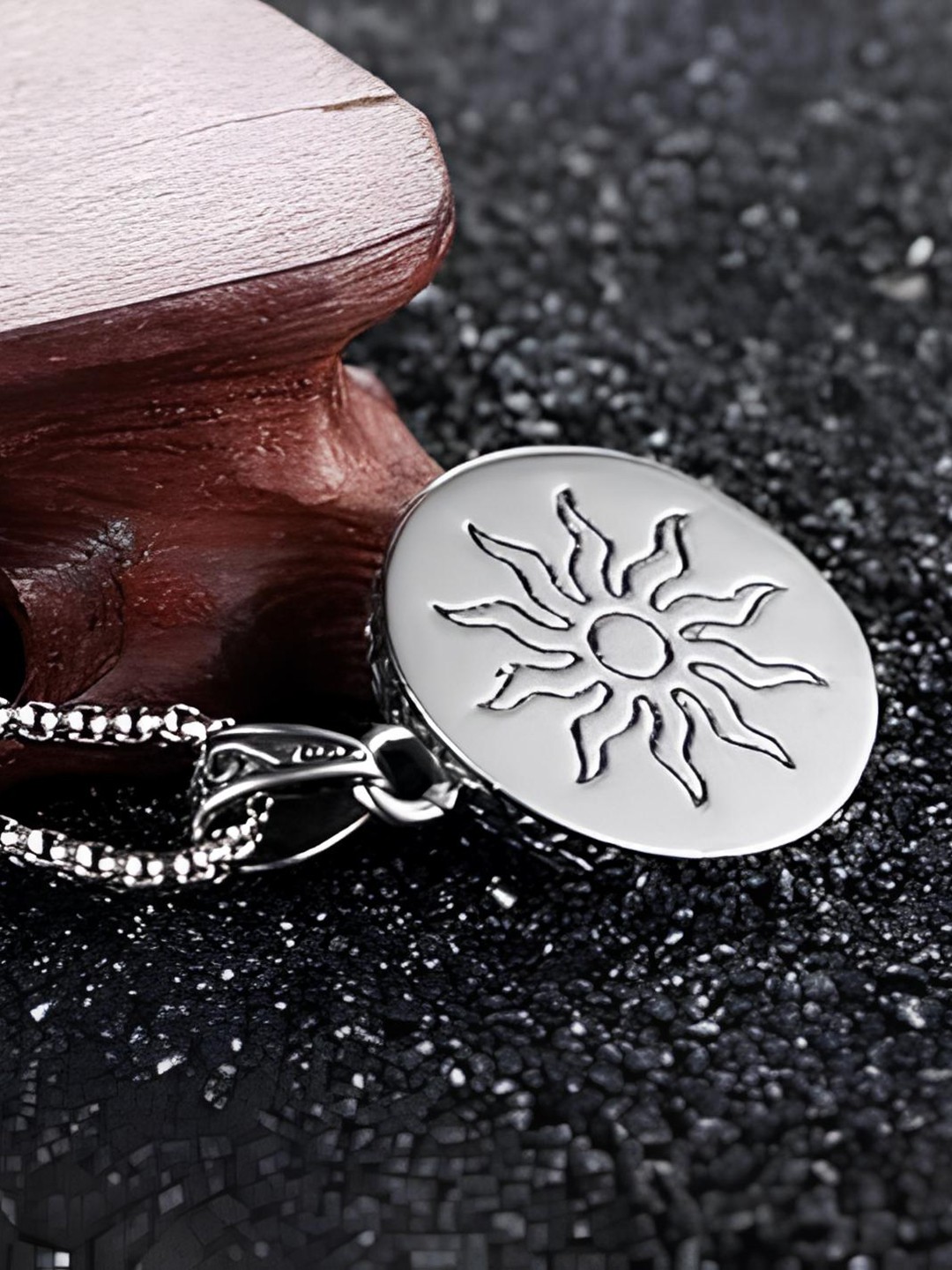 

KARISHMA KREATIONS Unisex Silver Plated Stainless Steel Circular Pendant With Chain