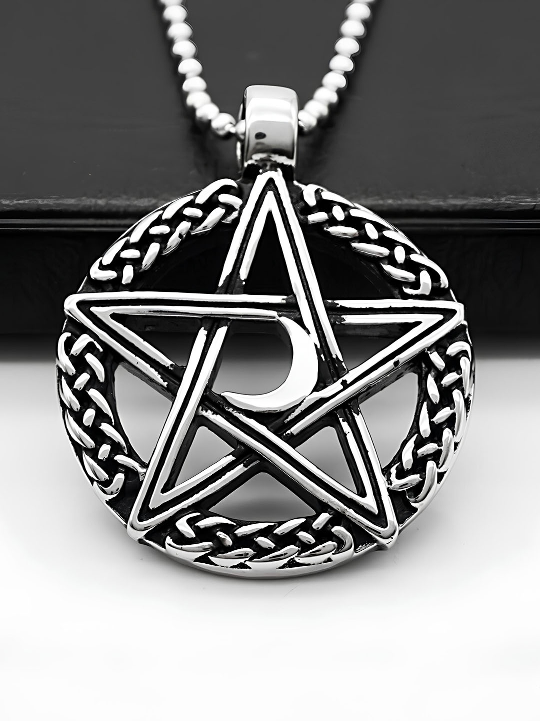 

KARISHMA KREATIONS Unisex Silver-Plated Pentagram Circular Pendant With Chain
