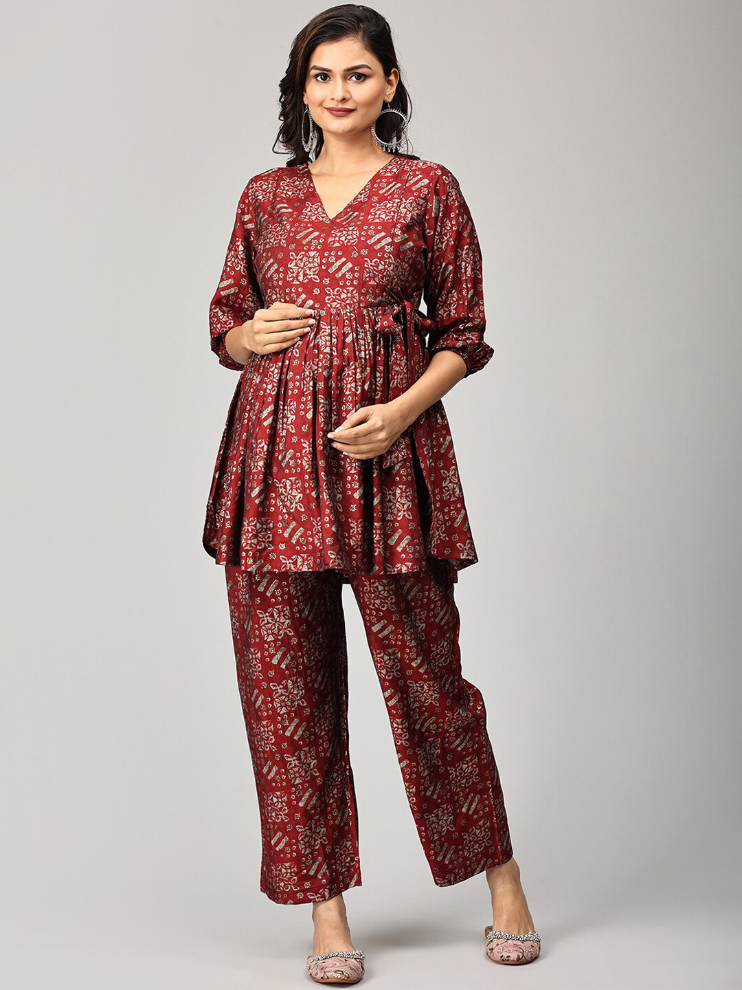 

The Mom Store Floral Printed Maternity Kurta With Trouser, Maroon