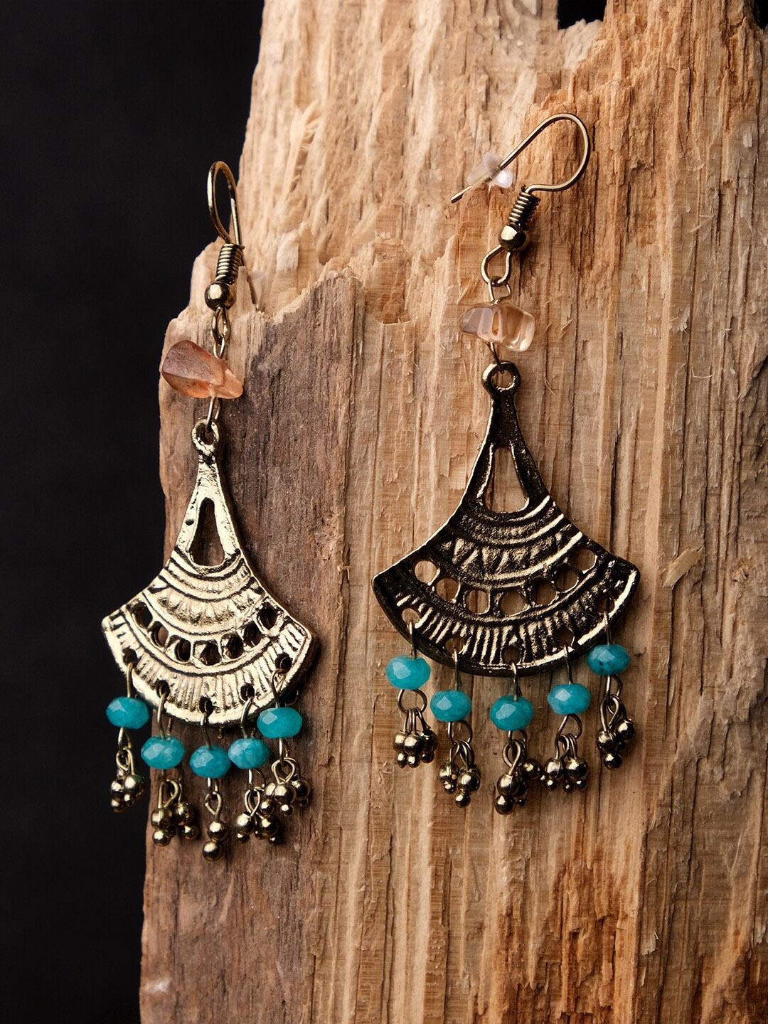 

XPNSV Gold-Plated Contemporary Drop Earrings