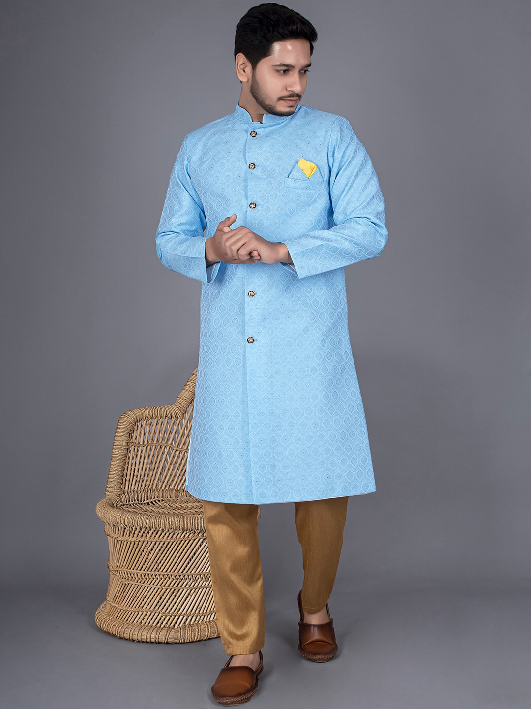 

amzira Self-Design Mandarin Collar Pure Cotton Sherwani Set, Blue