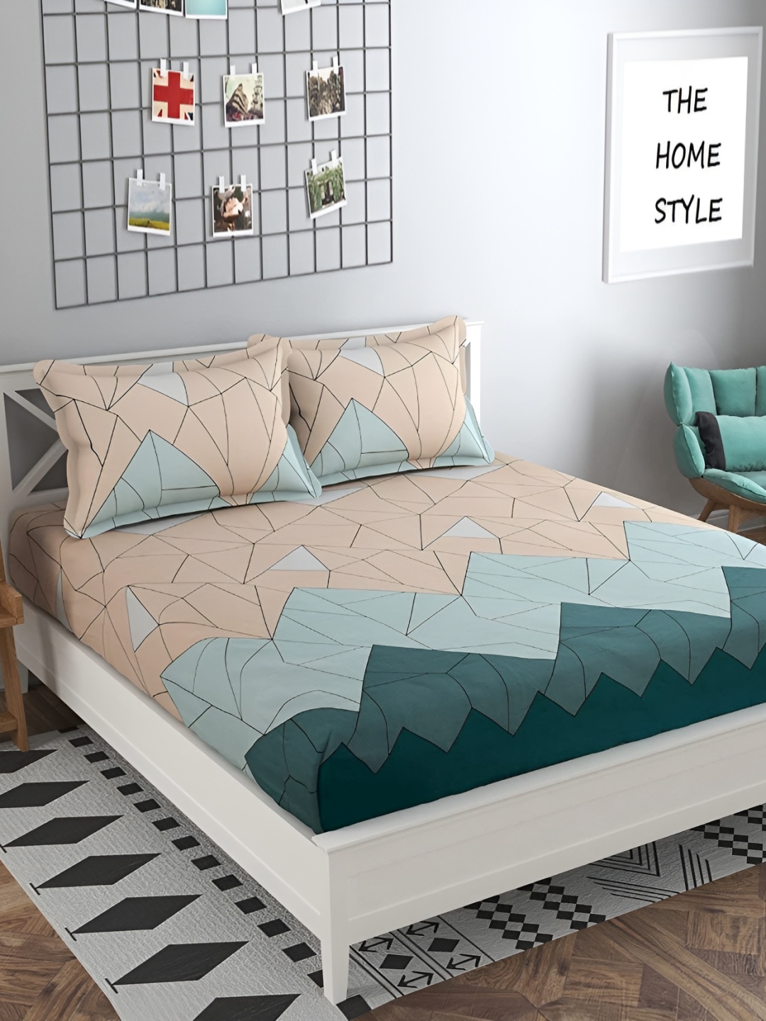 

HOMECRUST Green Cream Abstract 210 TC Queen Fitted Bedsheet With 2 Pillow Covers