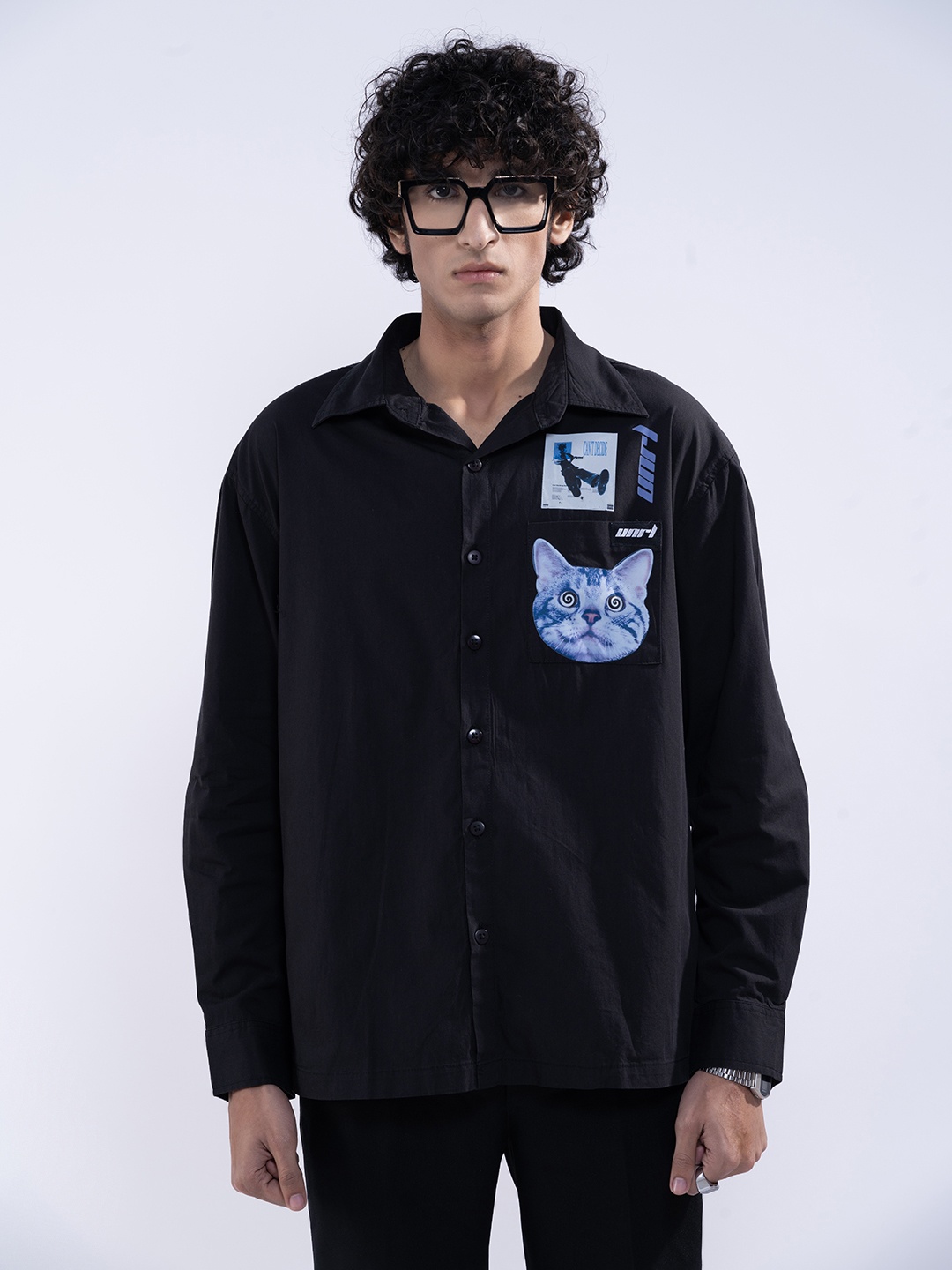 

UNRL Men Boxy Fit Graphic Printed Drop-Shoulder Sleeves Pure Cotton Casual Shirt, Black