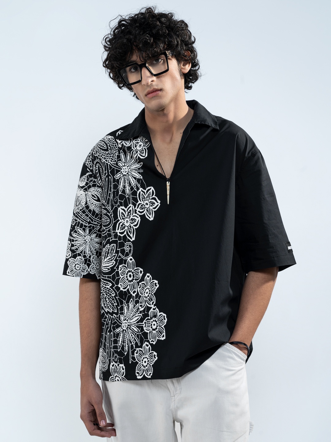 

UNRL Men Boxy Fit Floral Print Opaque Drop-Shoulder Sleeves Pure Cotton Casual Shirt, Black