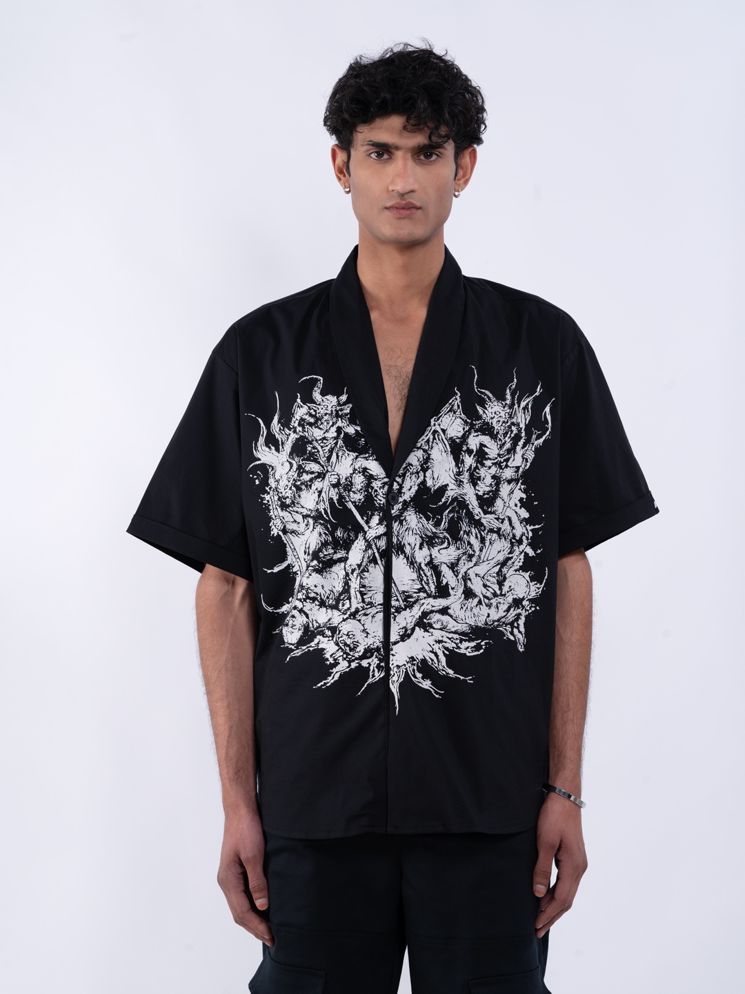

UNRL Men Boxy Fit Opaque Graphic Printed Shawl Collar Pure Cotton Casual Shirt, Black