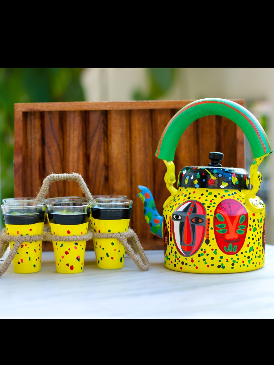 

iHandikart Yellow & Black 9 Pieces Printed Glass Glossy Kettle Set