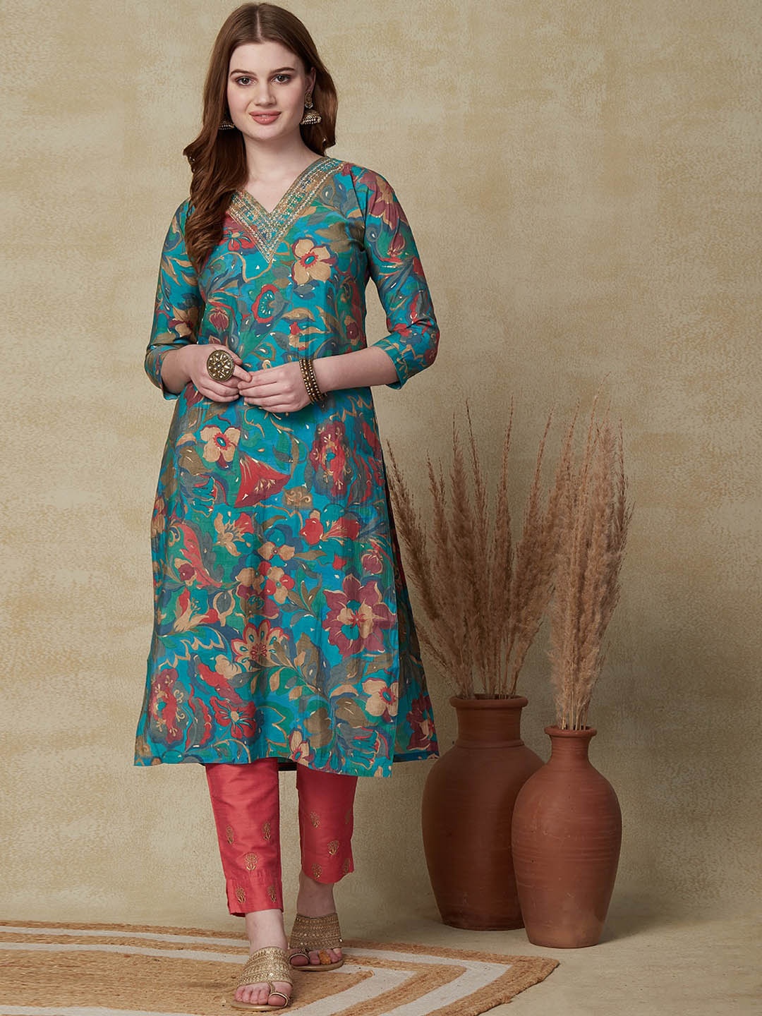 

FASHOR Floral Printed Sequinned Straight Kurta, Green