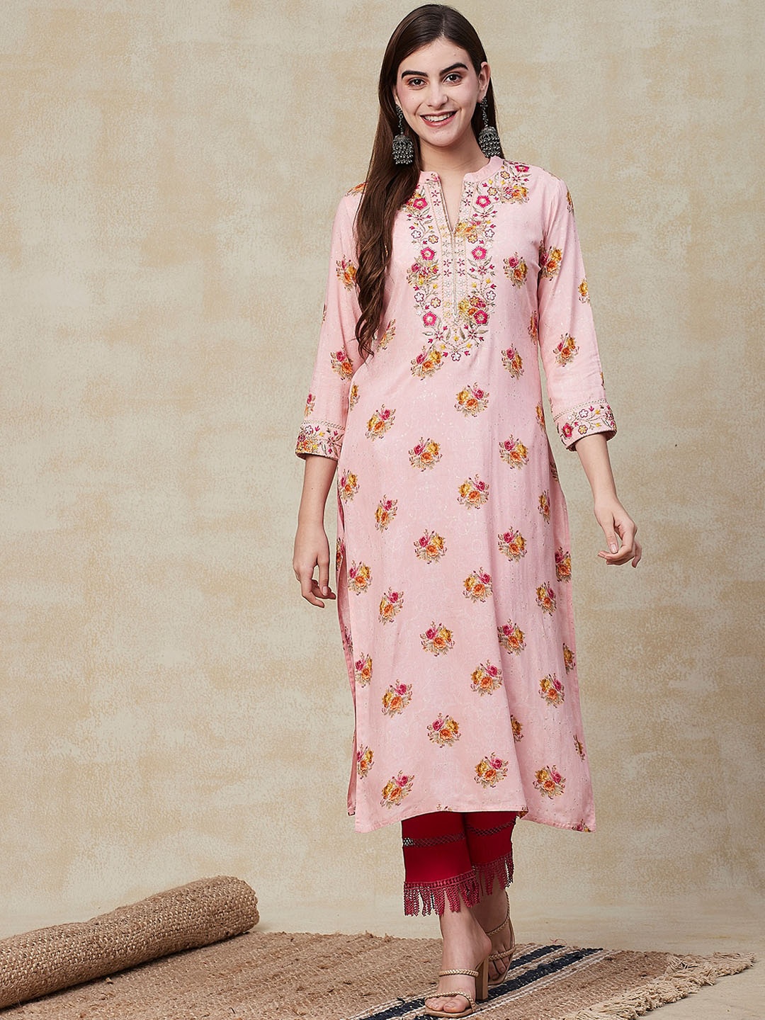 

FASHOR Floral Embroidered Mandarin Collar Zari Work Straight Kurta, Peach
