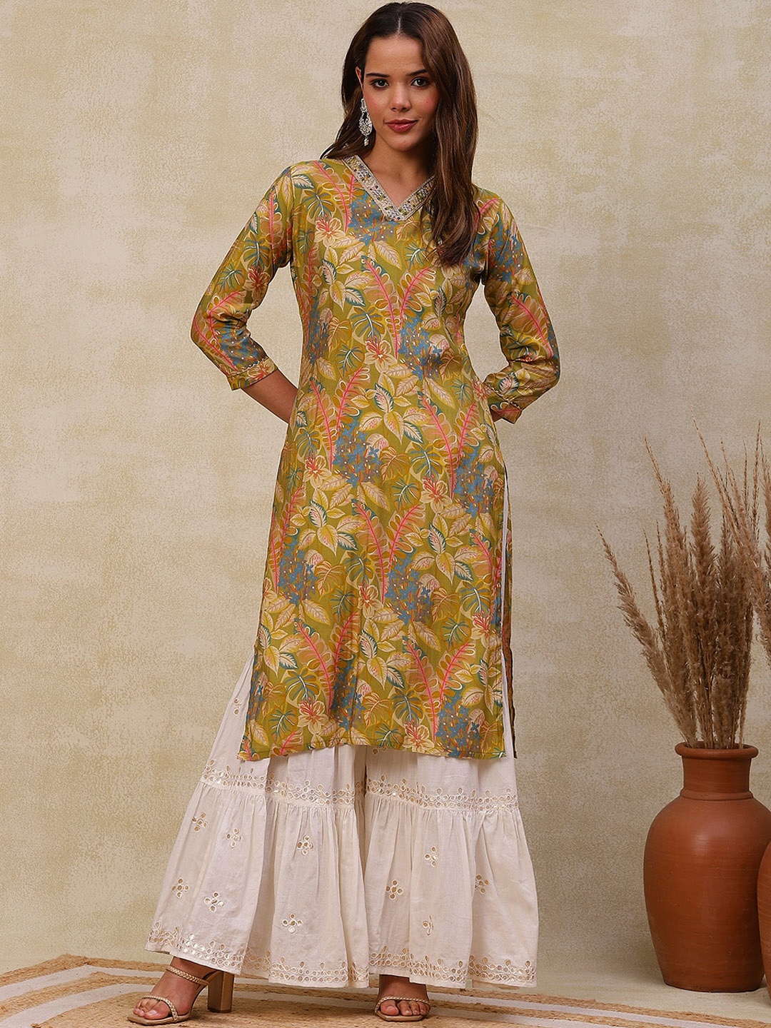 

FASHOR Floral Printed Straight Kurta, Green