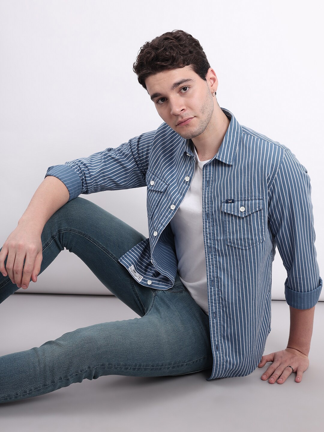 

Lee Spread Collar Striped Classic Twill Pure Cotton Shirt, Blue