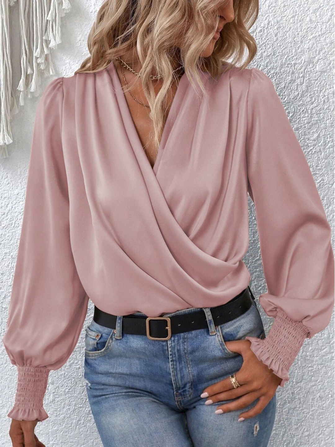 

StyleCast Pink V-Neck Puff Sleeves Top