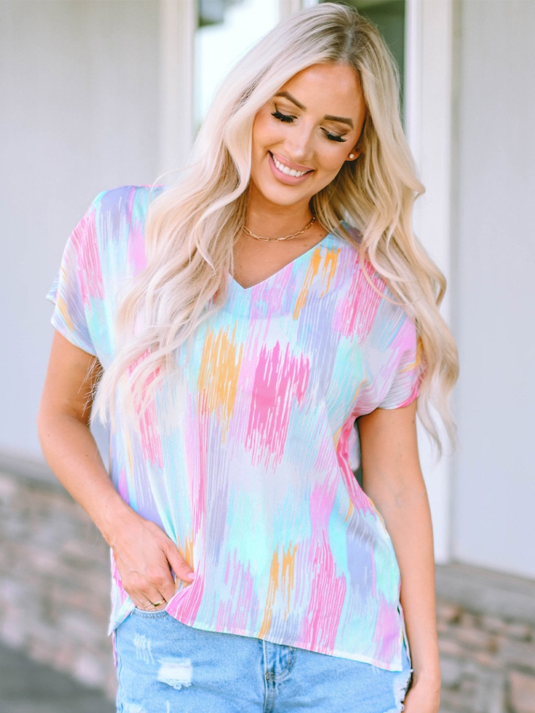 

StyleCast Blue & Pink Abstract Printed V-Neck Top