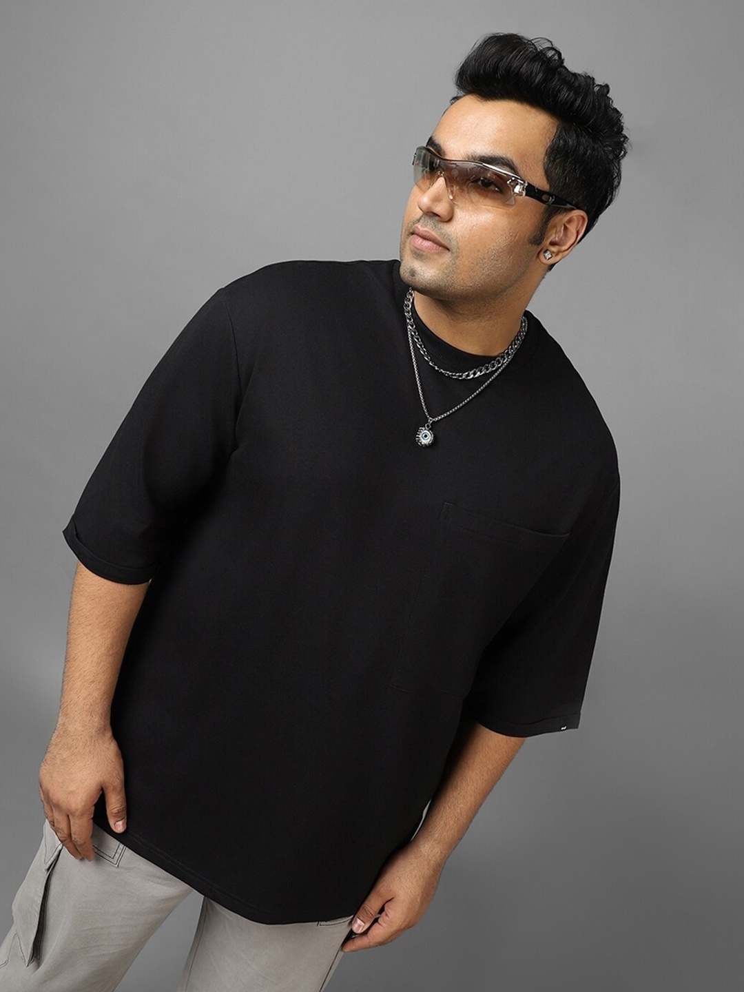 

Bewakoof Men Super Loose Fit Plus Size T-shirt, Black