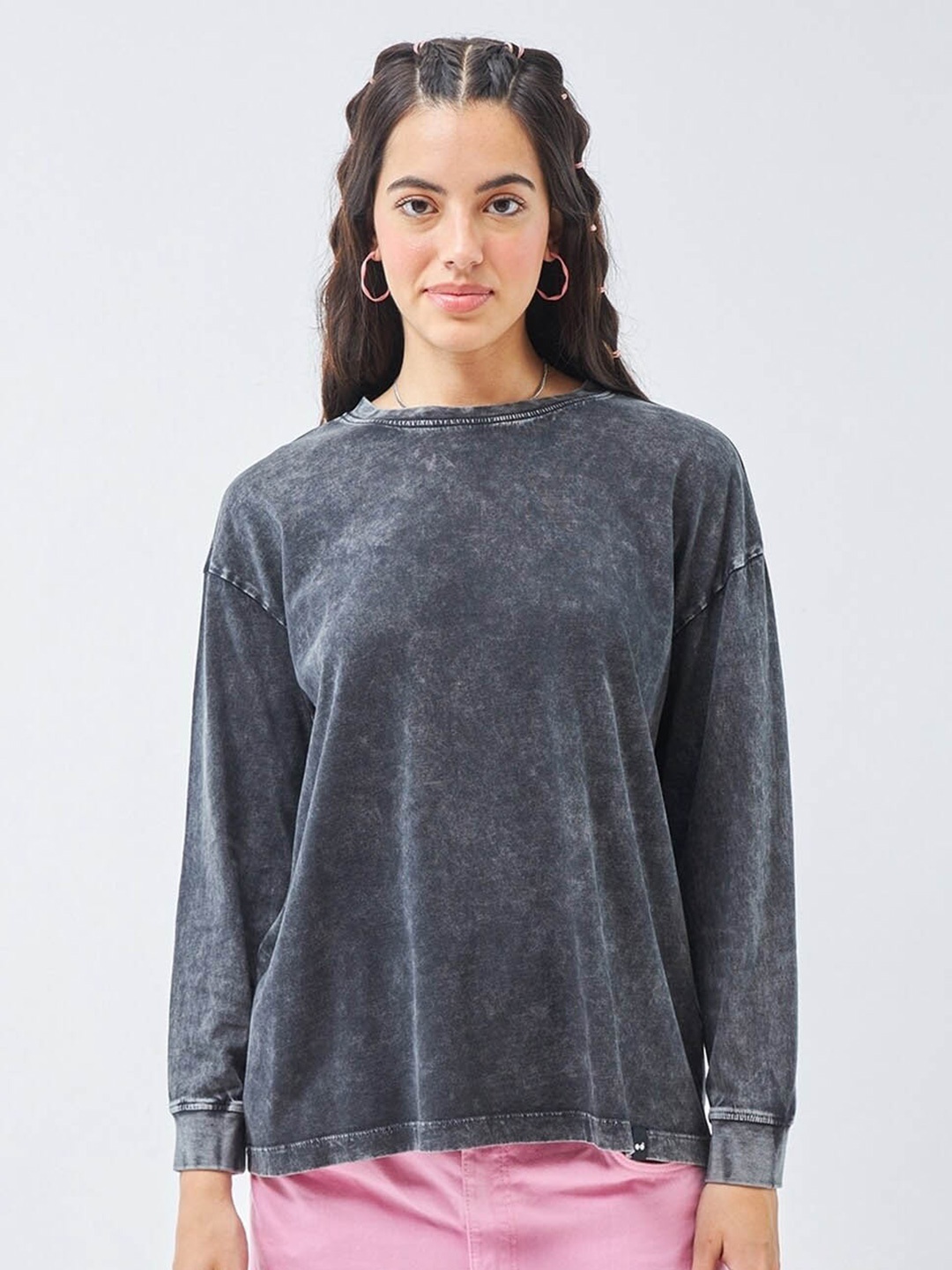 

Bewakoof Black Pure Cotton Drop Shoulder Sleeves Oversized T-shirt