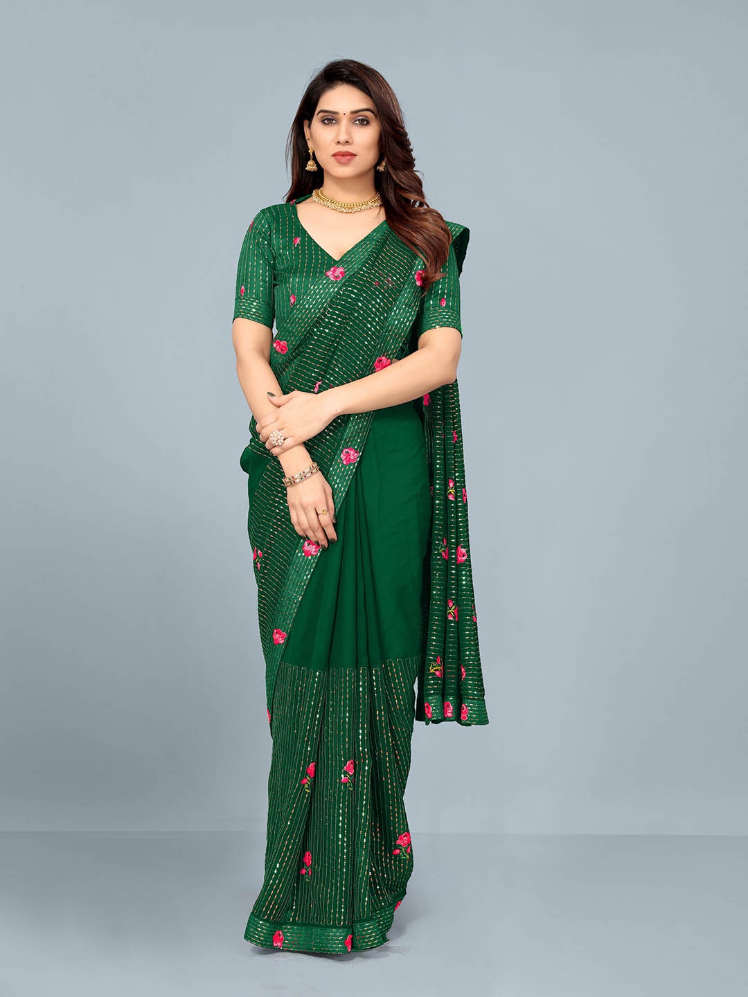 

ISHA TRADE Embellished Sequinned Saree, Green