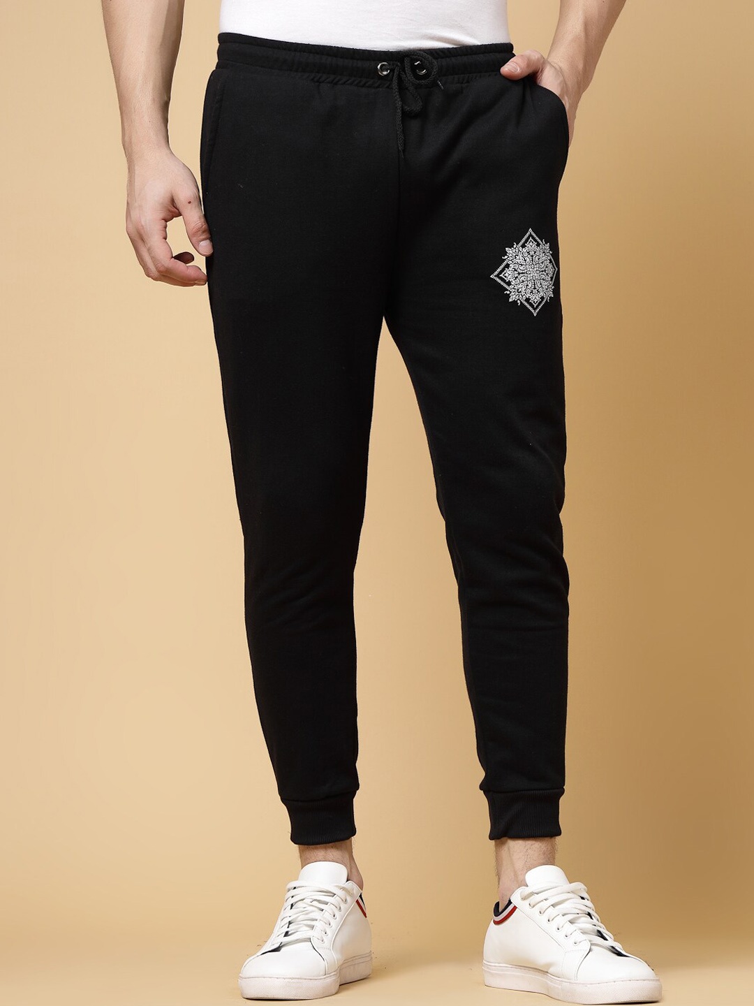 

Rigo Men Ethnic Motifs Printed Mid-Rise Fleece Joggers, Black