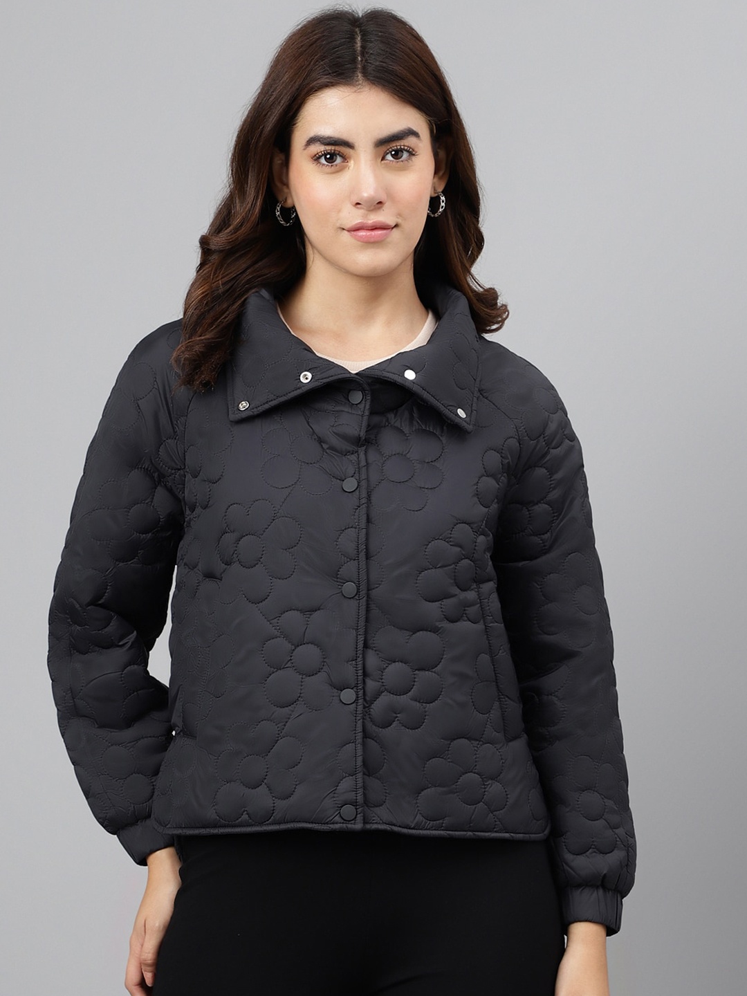 

Xpose Self Design Spread Collar Long Sleeves Lightweight Quilted Jacket, Black