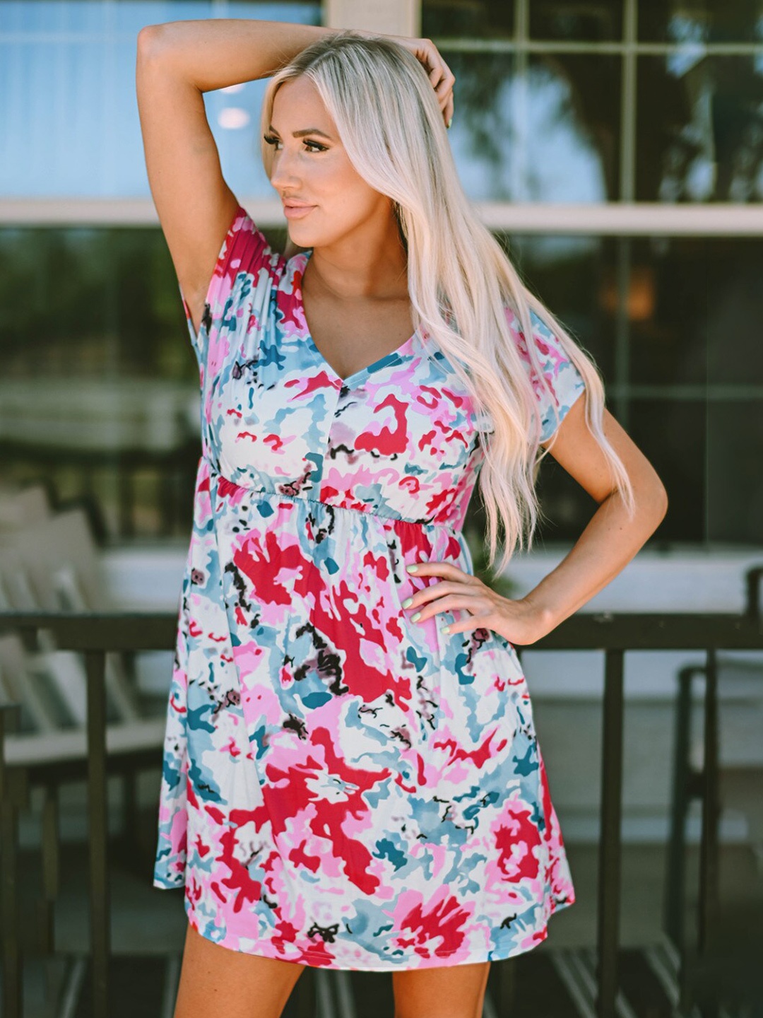 

StyleCast Blue Abstract Printed V-Neck Short Sleeves Gathered A-Line Dress
