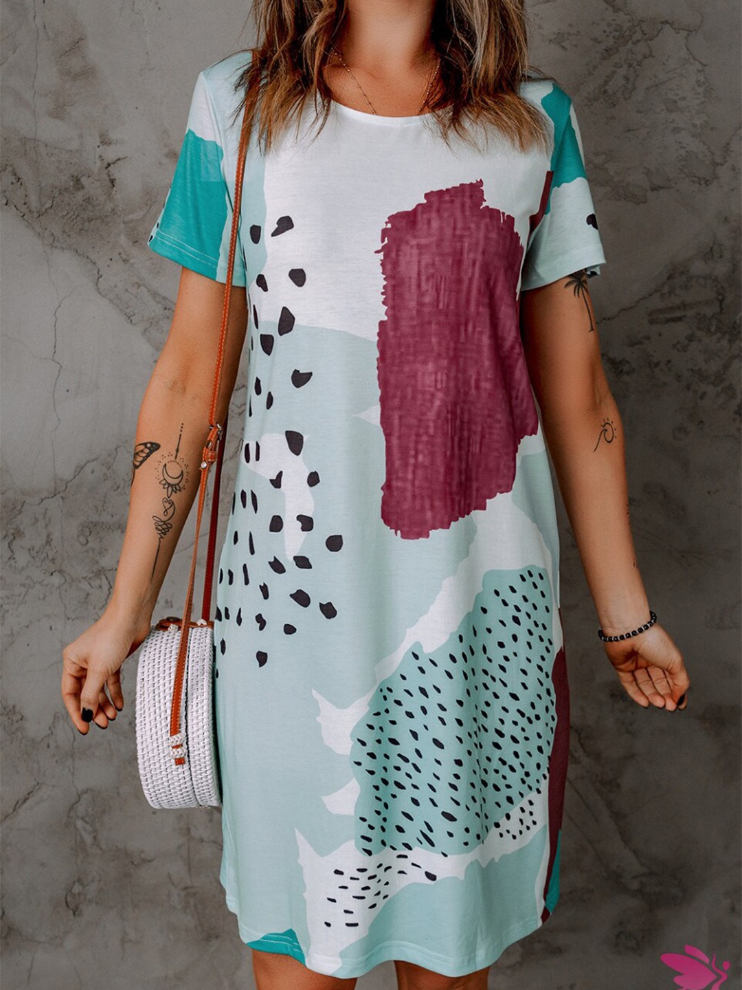 

StyleCast White & Blue Abstarct Printed T-shirt Dress