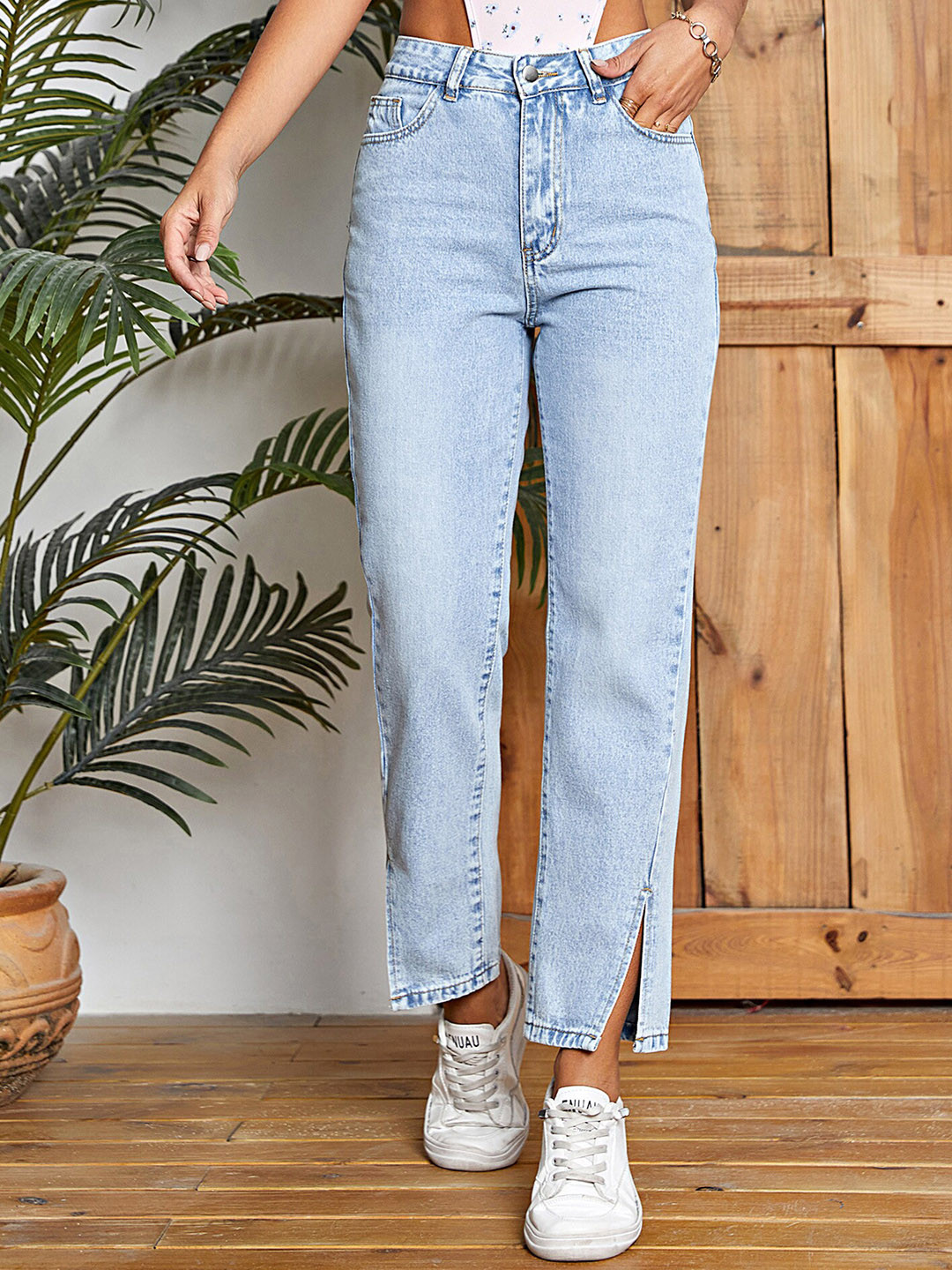 

LULU & SKY Women Clean Look Straight Fit High-Rise Stretchable Jeans, Blue