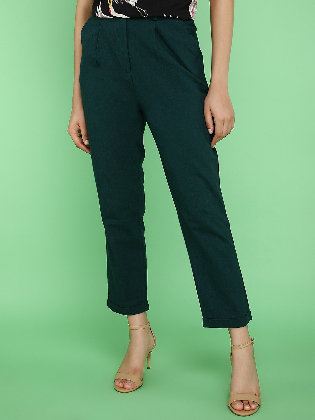 

LULU & SKY Women Mid-Rise Regular Fit Trousers, Green