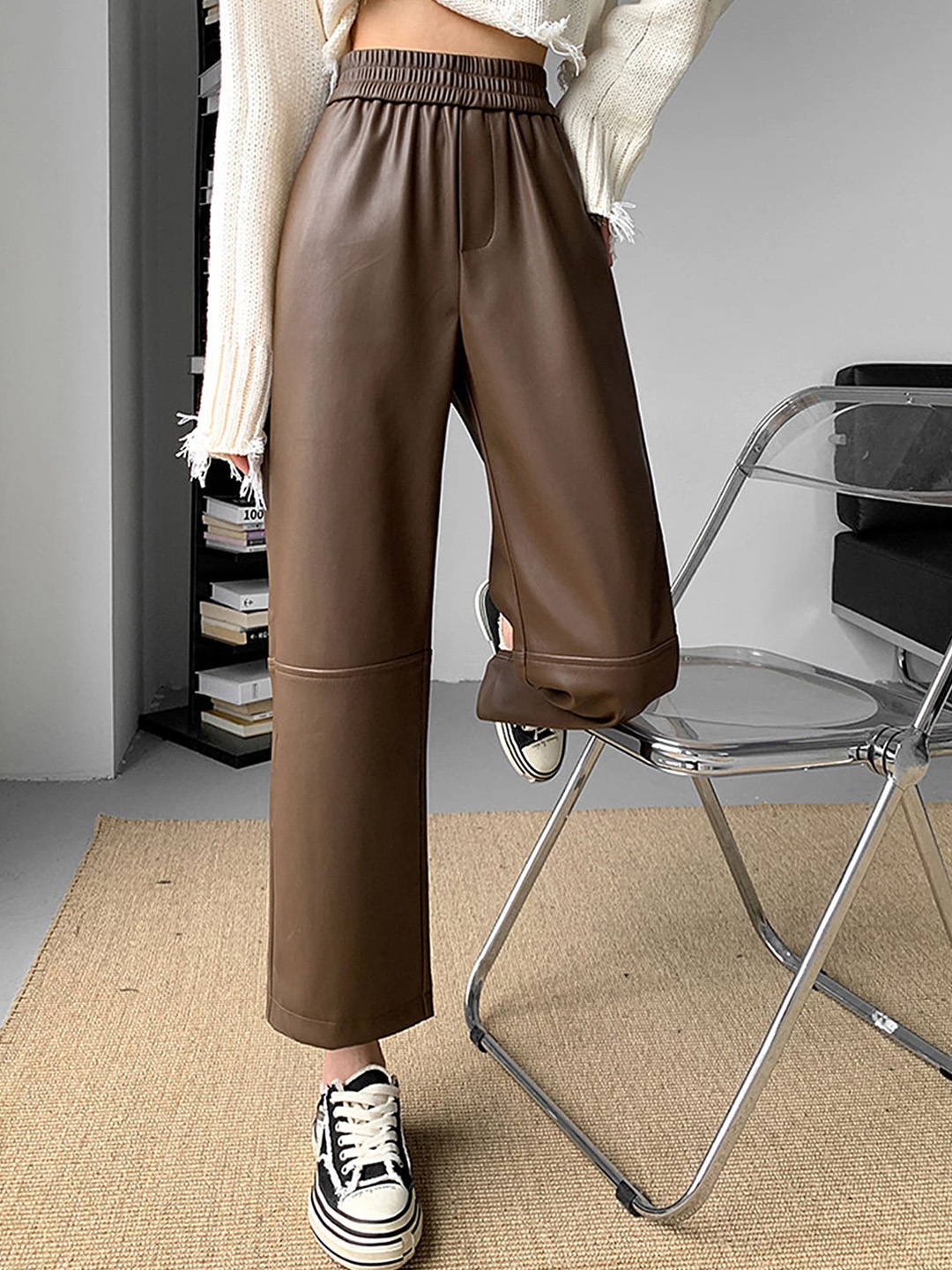 

LULU & SKY Women Straight Fit High-Rise Parallel Trousers, Coffee brown