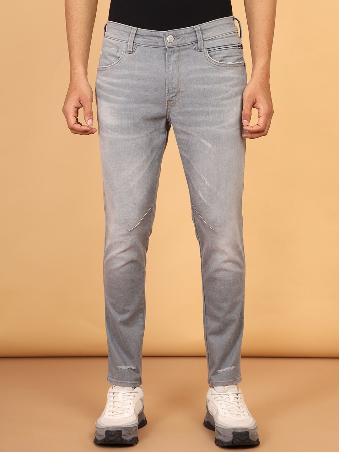 

Wrangler Men Bostin Slim Fit Light Fade Stretchable Jeans, Grey