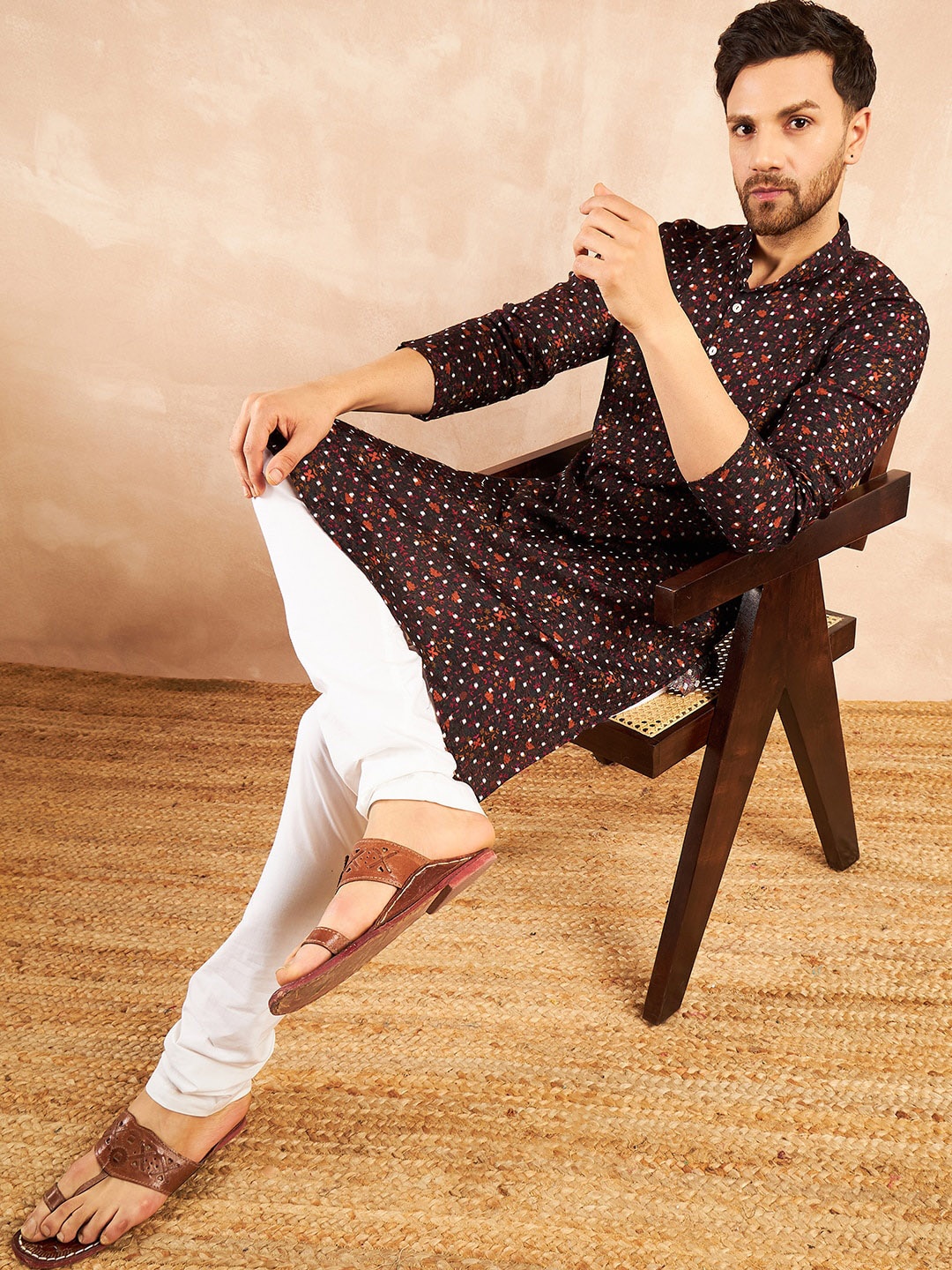 

House of Pataudi Floral Printed Jacquard Straight Kurtas, Black