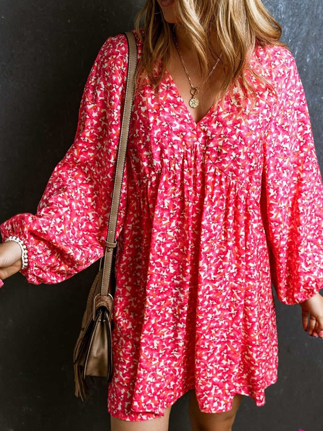 

StyleCast Rose Floral Printed V-Neck Puff Sleeve Gathered Empire Dress