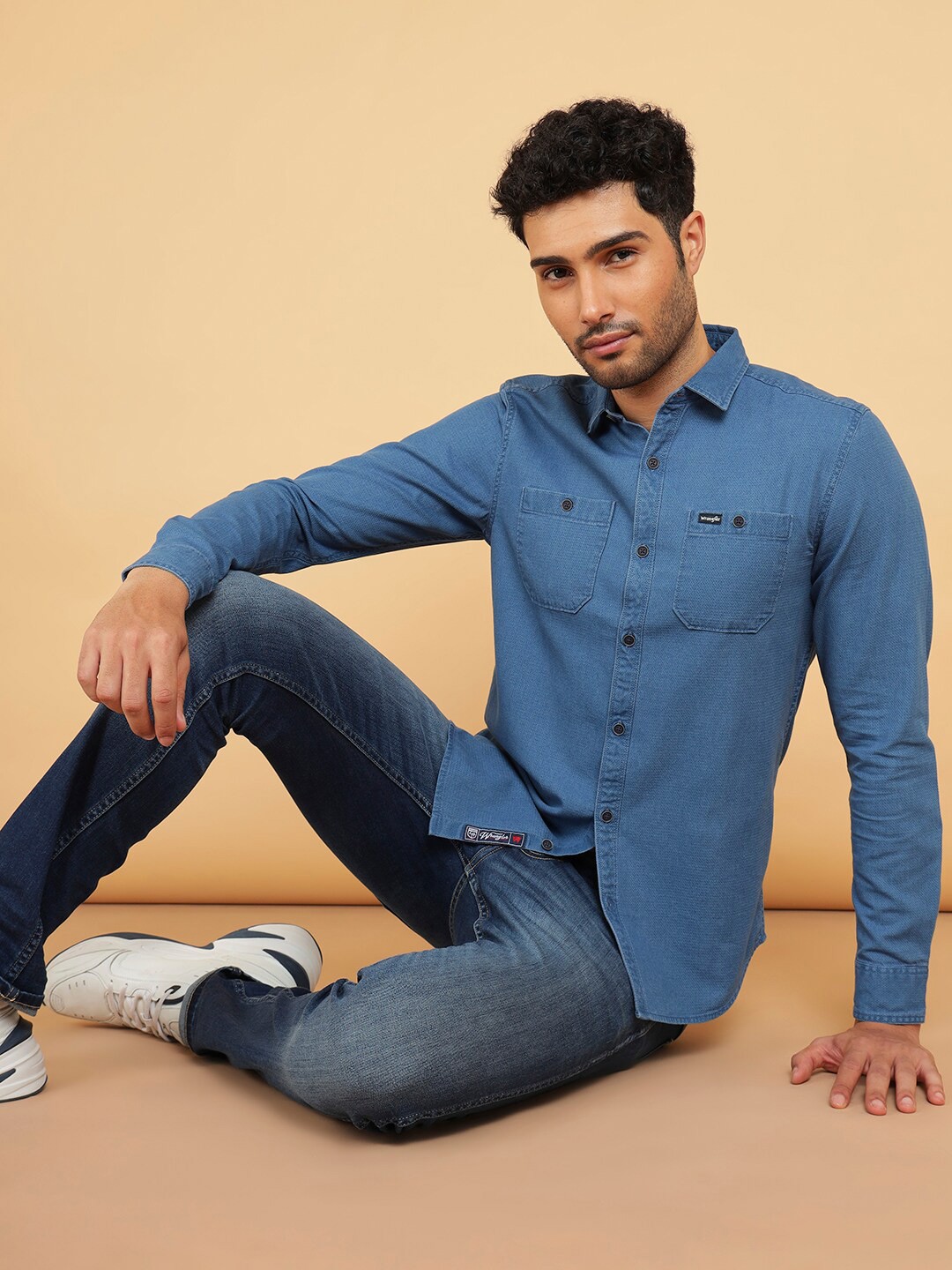 

Wrangler Regular Fit Long Sleeves Pure Cotton Denim Shirt, Blue