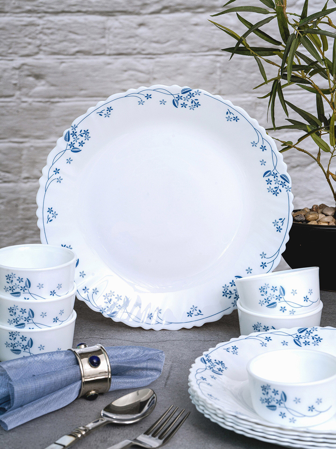 

Cello 18 Pieces White Floral Printed Opalware Glossy Dinner Set