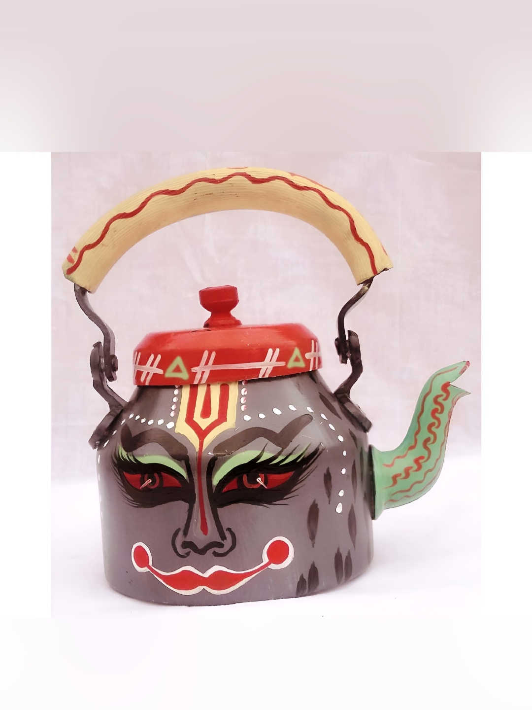 

iHandikart Brown & Red Printed Stainless Steel Glossy Kettle 1L