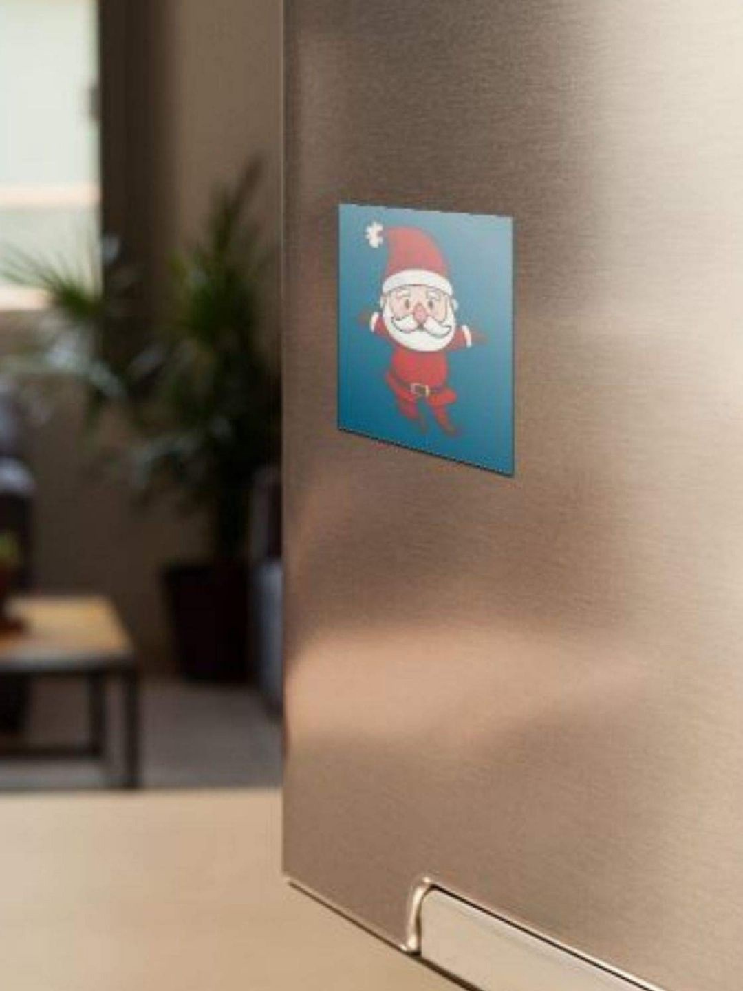 

THEYAYACAFE Blue & Red Smiley Snowman Printed with Gifts Bag Fridge Magnets