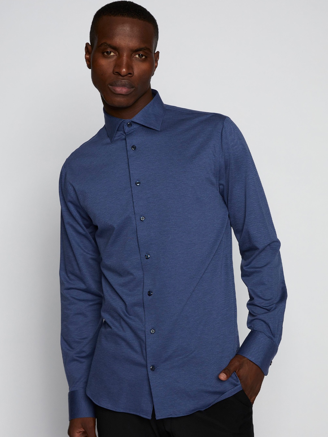 

Matinique Textured Self Design Cotton Casual Shirt, Blue