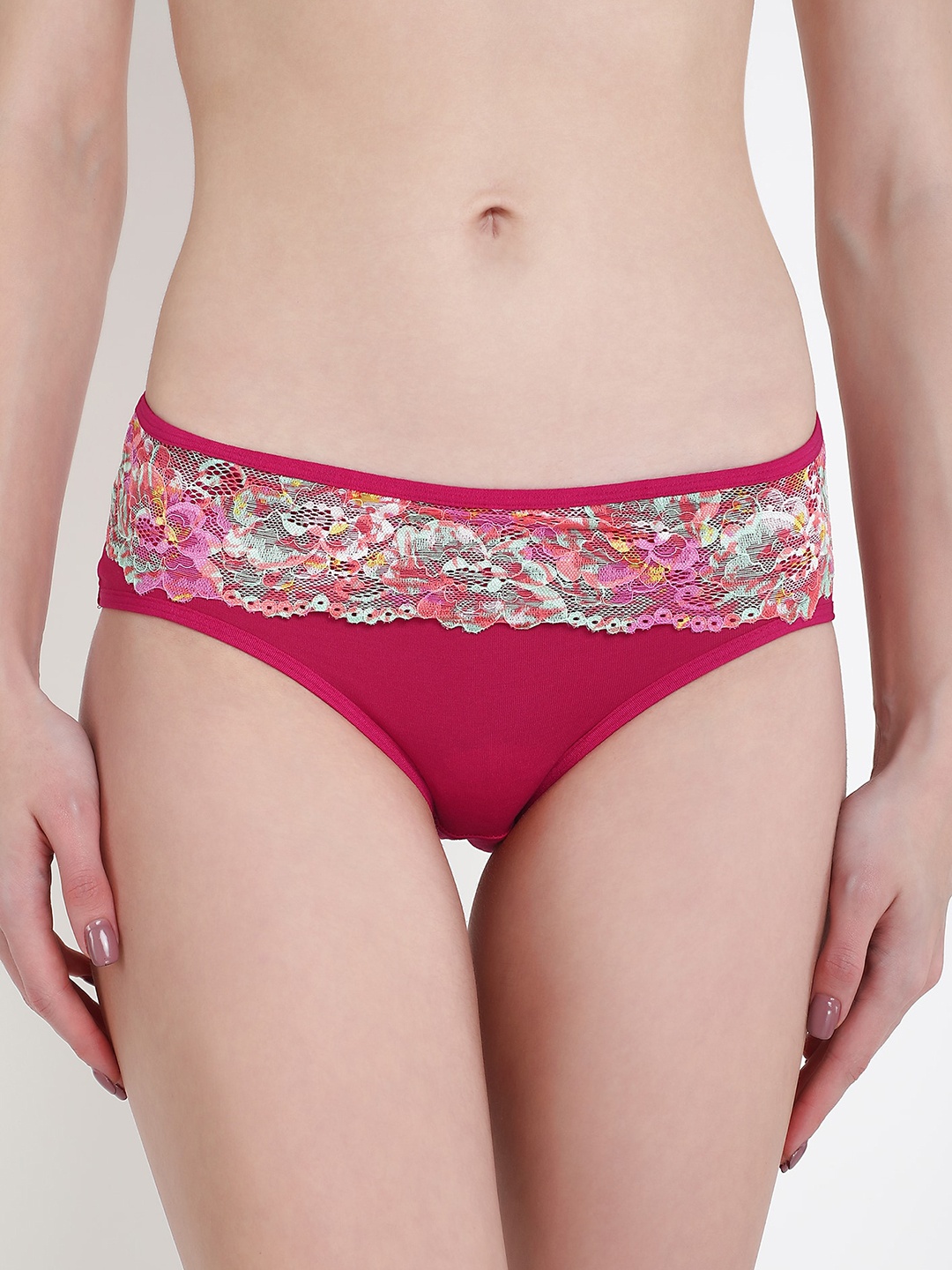 

LULU & SKY Pack of 2 Lace Detailed Mid-Rise Hipster Briefs, Black