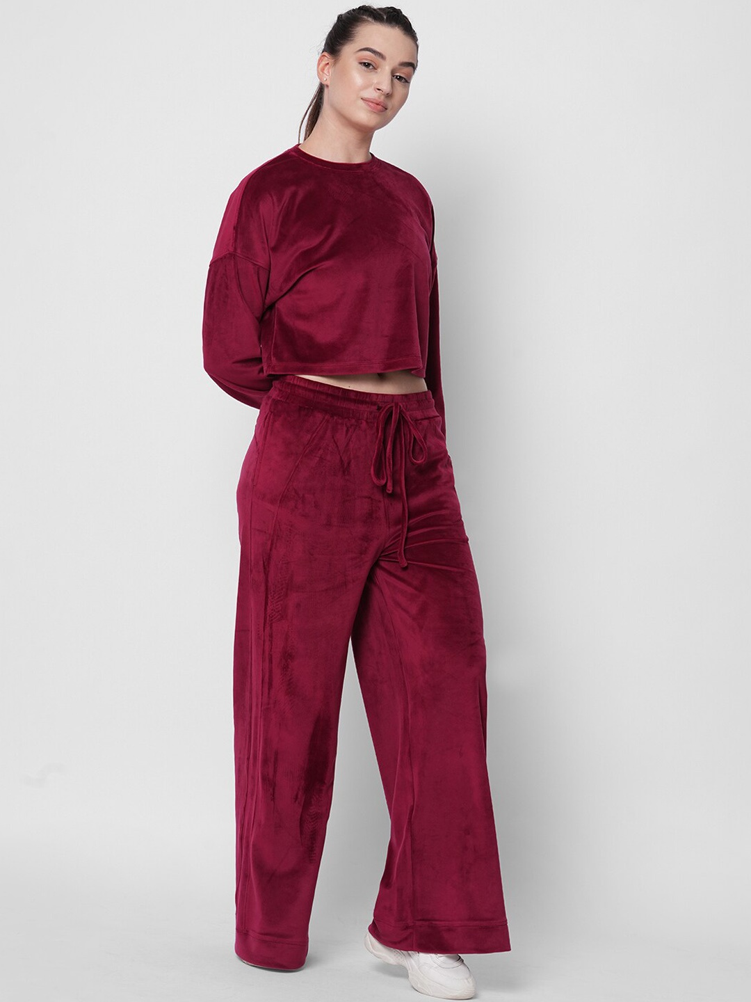 

Fitkin Round Neck Velvet Relaxed-Fit Tracksuit, Maroon