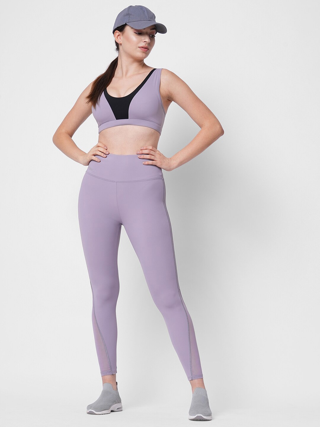 

Fitkin Anti Odour Padded Full Coverage Workout Bra With All Day Comfort, Lavender