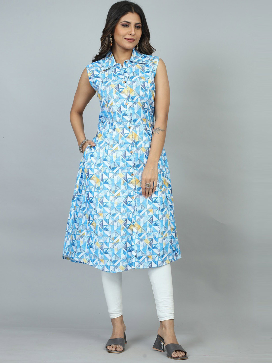 

Yara Creation Geometric Printed Shirt Collar Cotton A-line Kurta, Blue