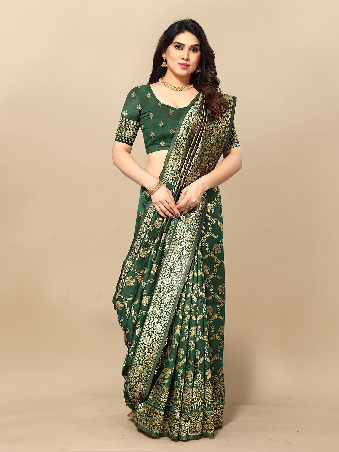 

Sidhidata Ethnic Motifs Woven Design Zari Banarasi Saree, Green
