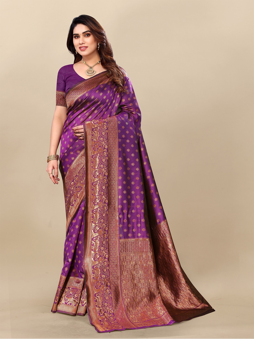 

Sidhidata Ethnic Motifs Woven Design Zari Banarasi Saree, Magenta