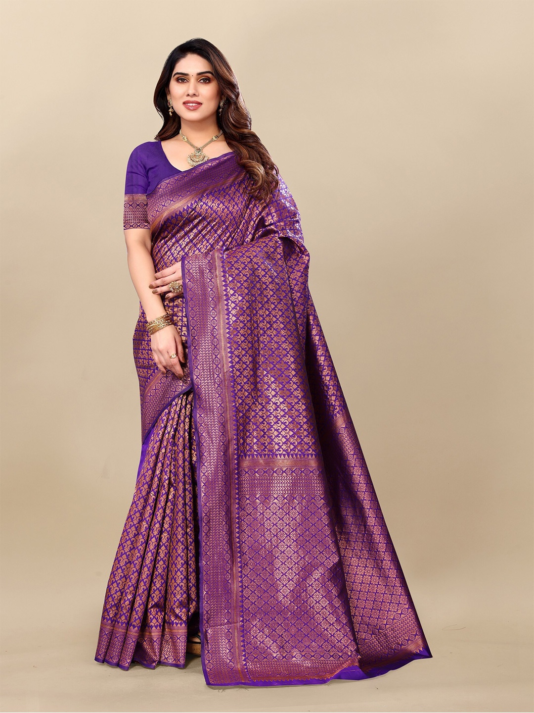 

Sidhidata Ethnic Motifs Woven Design Zari Banarasi Saree, Purple