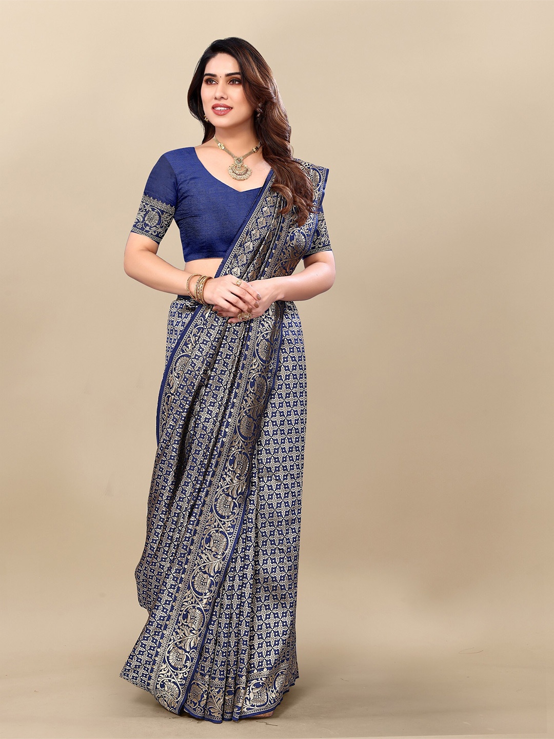 

Sidhidata Ethnic Motifs Woven Design Zari Banarasi Saree, Navy blue