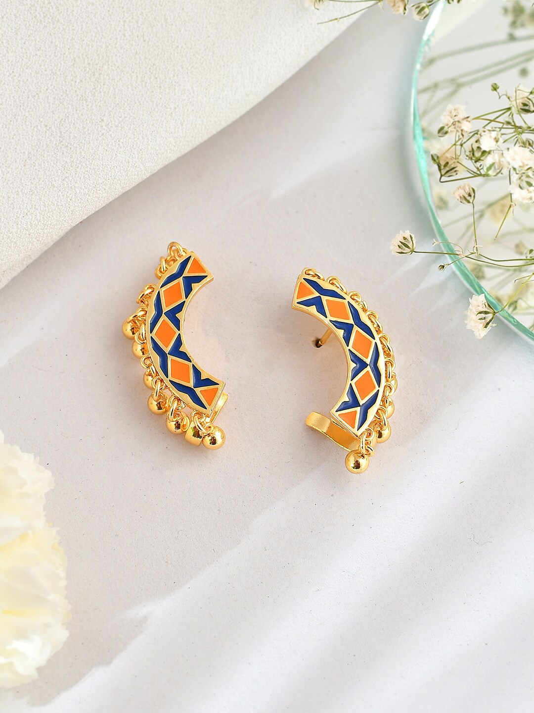 

Voylla Gold-Plated Beads Beaded Contemporary Enamelled Drop Earrings