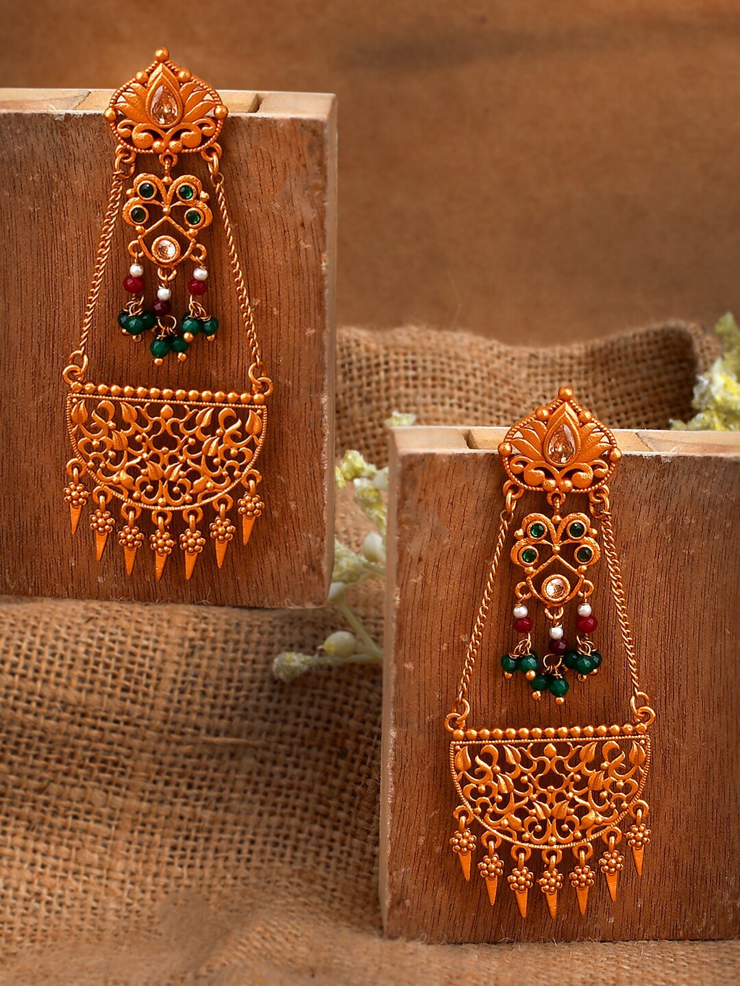 

Voylla Gold-Plated Artificial Beads & Stones Drop Earrings