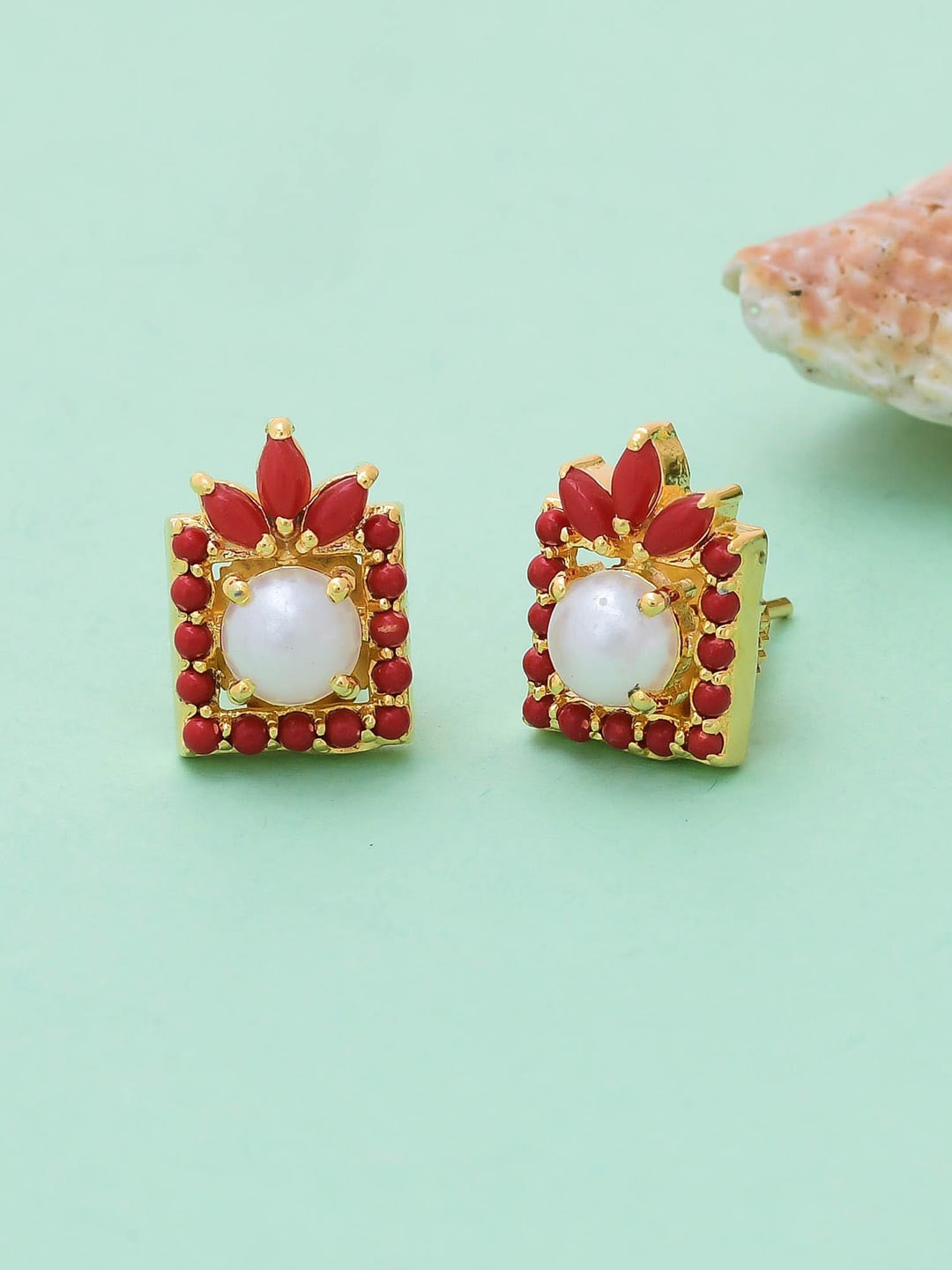 

Voylla Gold-Plated Studs Earrings